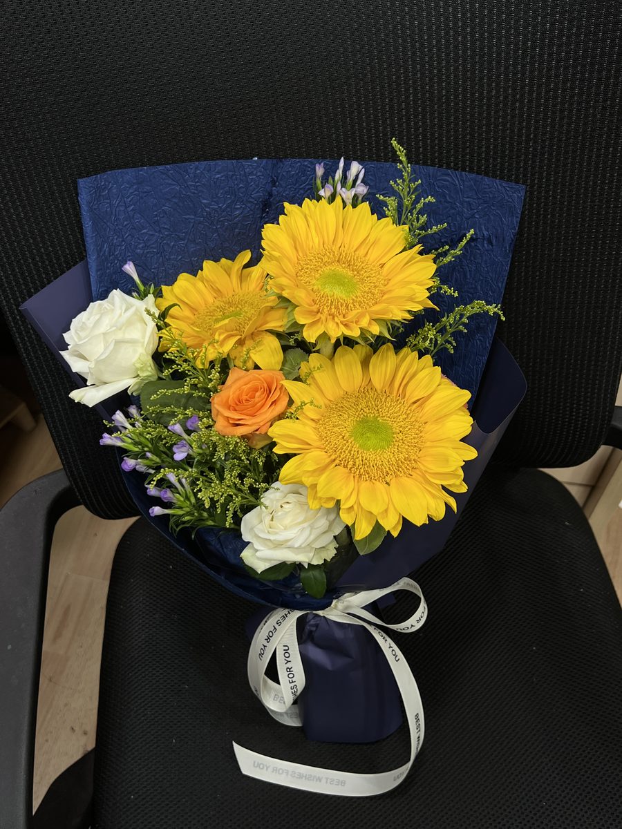 Floral arrangement No. 09