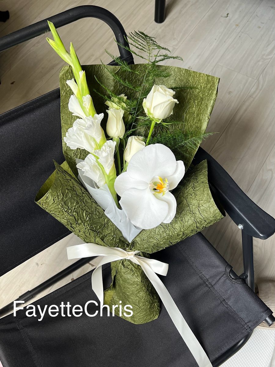 Floral arrangement No. 18