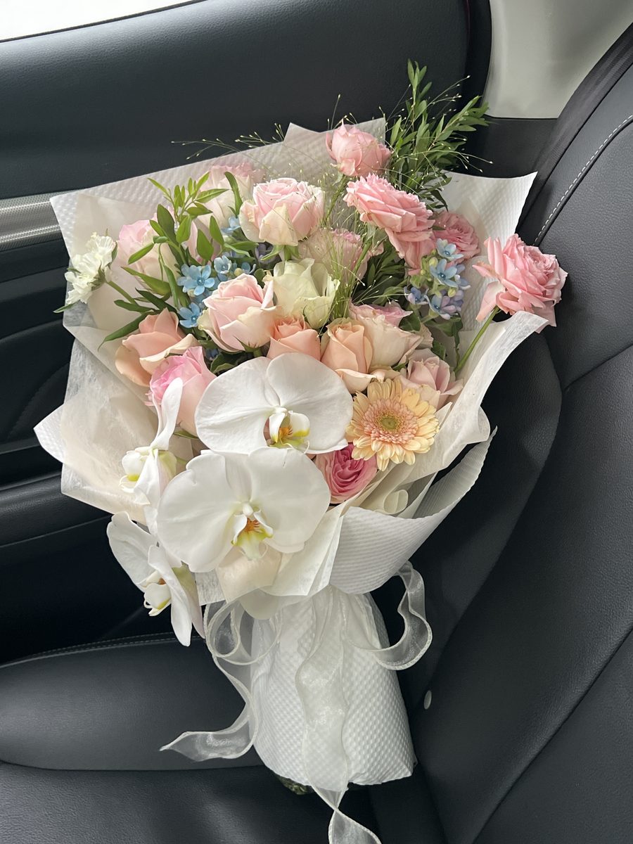 Floral arrangement No. 19