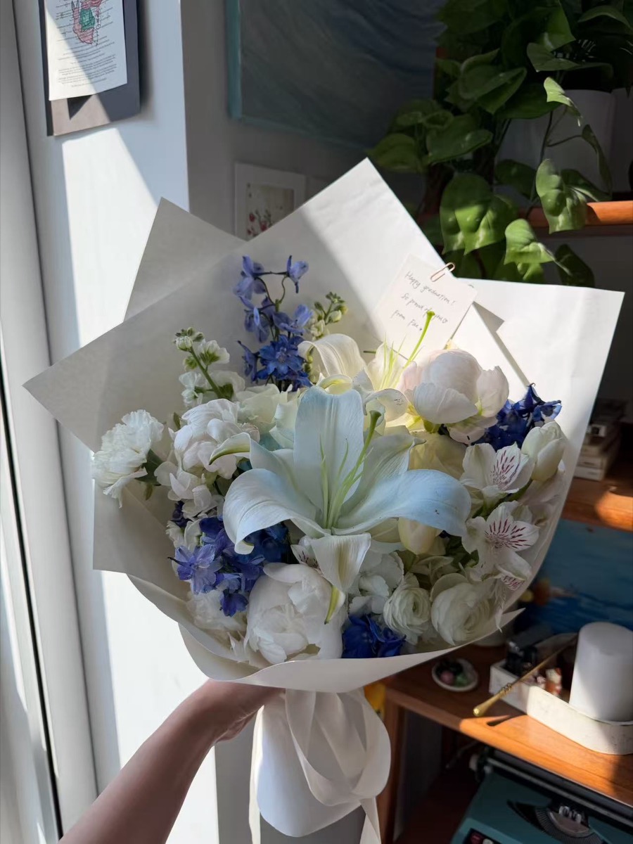 Floral arrangement No. 22